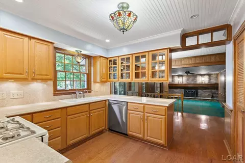 Kitchen - 36 Ridgemont, Adrian, MI 49221 photo 2 of 3