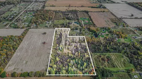 00 Farley, Almont, MI 48003