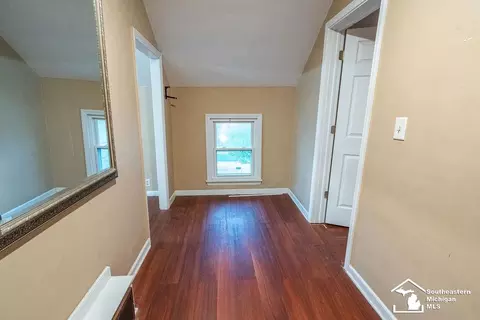 Entry Way - 57 Navarre, Monroe, MI 48161 photo 4 of 4
