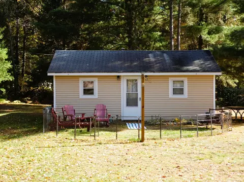 10340 N Finley Lk, Harrison, MI 48625