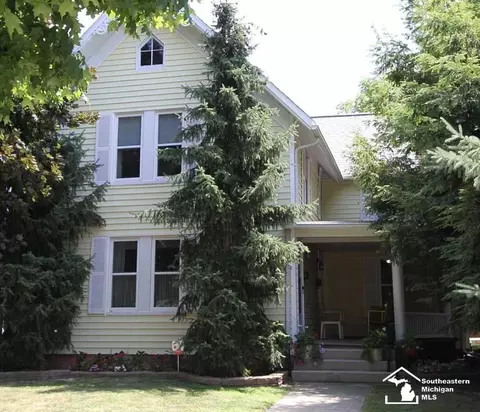19 Scott, Monroe, MI 48161