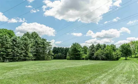 4000 Hunt, Adrian, MI 49221
