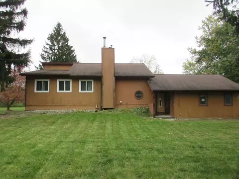 1434 E Cook, Grand Blanc, MI 48439