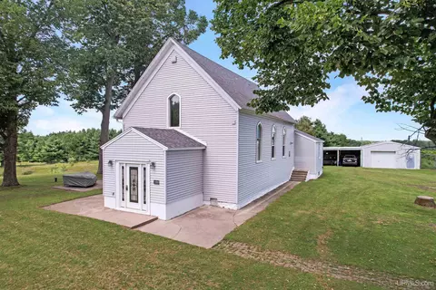 W7660 Sobieski, Wallace, MI 49893
