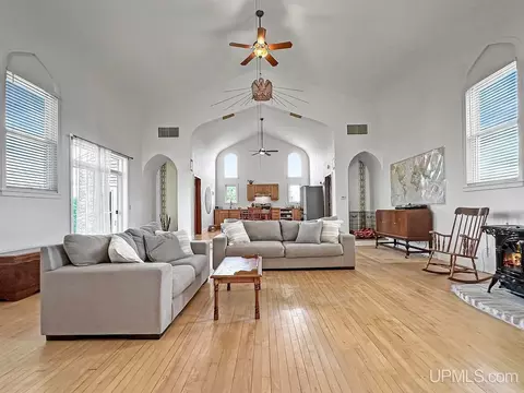 W7660 Sobieski, Wallace, MI 49893 photo 2