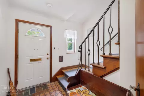 Entry Way - 710 Neff, Grosse Pointe, MI 48230 photo 1 of 2
