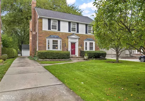 876 Washington, Grosse Pointe, MI 48230 photo 36