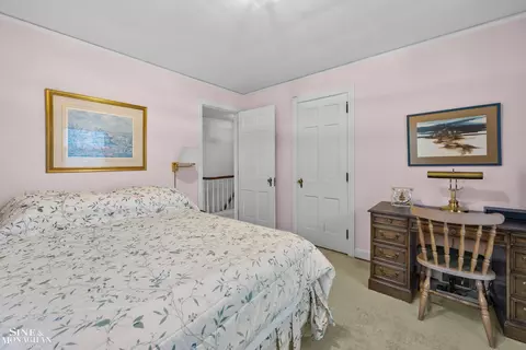 876 Washington, Grosse Pointe, MI 48230 photo 28