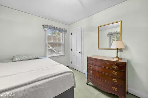 876 Washington, Grosse Pointe, MI 48230 photo 31