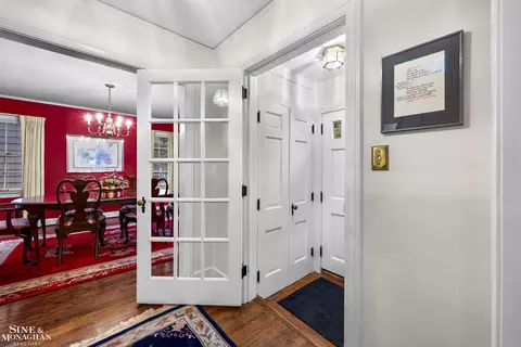 876 Washington, Grosse Pointe, MI 48230 photo 4