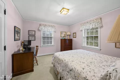876 Washington, Grosse Pointe, MI 48230 photo 27