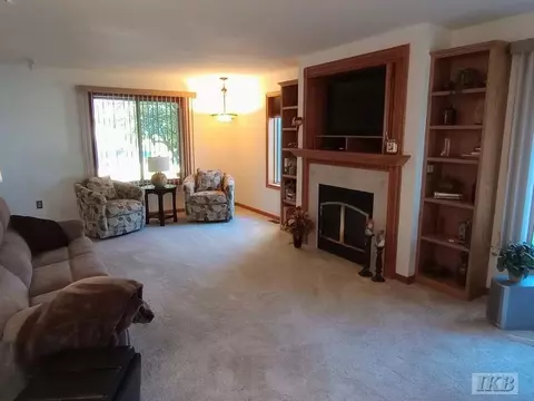 Living - 1551 Compton, Gladwin, MI 48624 photo 1 of 5