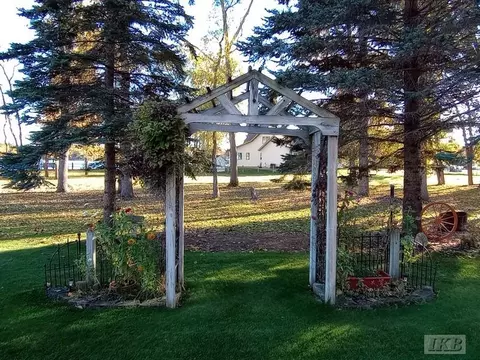 Exterior - 1551 Compton, Gladwin, MI 48624 photo 13 of 17