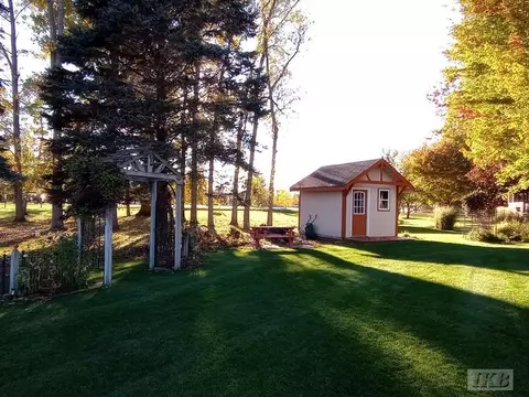 Exterior - 1551 Compton, Gladwin, MI 48624 photo 6 of 17