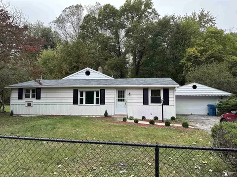 6889 Highwarden, Ottawa Lake, MI 49267