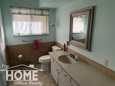Bath - 1203 Clearview, Flushing, MI 48433 photo 1 of 1