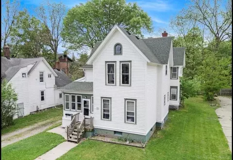 15 Washington, Mount Clemens, MI 48043