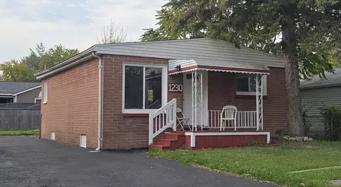 1230 Decamp, Burton, MI 48529