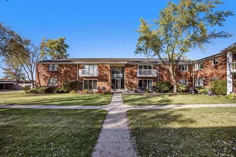 42755 Sheldon #115, Clinton Township, MI 48038