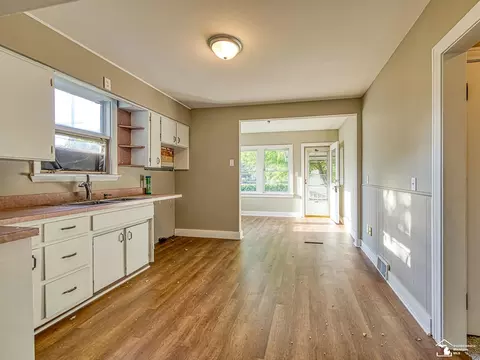 526 E Second, Monroe, MI 48161 photo 6