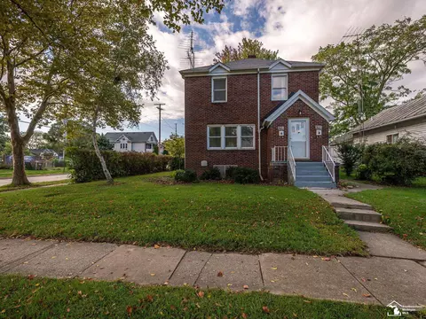526 E Second, Monroe, MI 48161