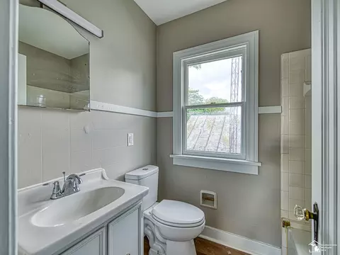 526 E Second, Monroe, MI 48161 photo 21
