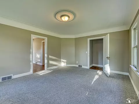 526 E Second, Monroe, MI 48161 photo 14