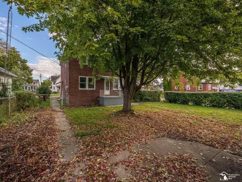 526 E Second, Monroe, MI 48161 photo 38