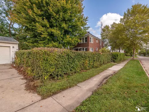 526 E Second, Monroe, MI 48161 photo 42