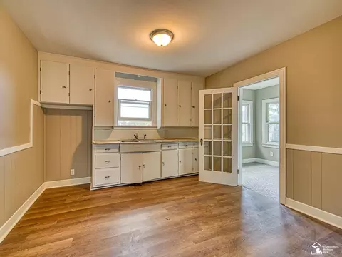 526 E Second, Monroe, MI 48161 photo 24