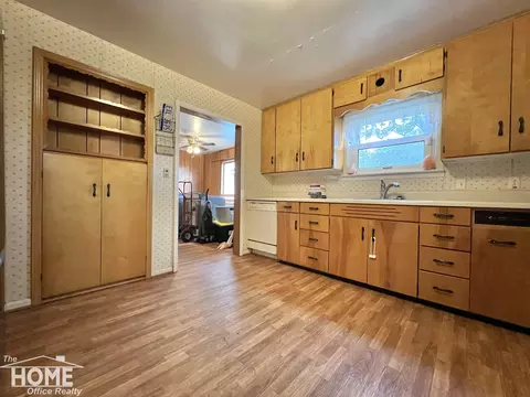 4162 Copas, Owosso, MI 48867 photo 2