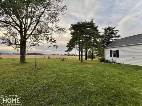 4162 Copas, Owosso, MI 48867 photo 38