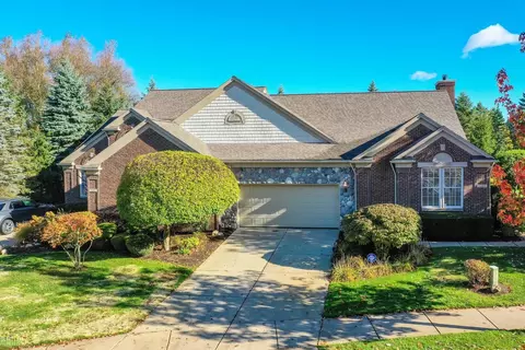 5043 Belmonte, Rochester, MI 48306