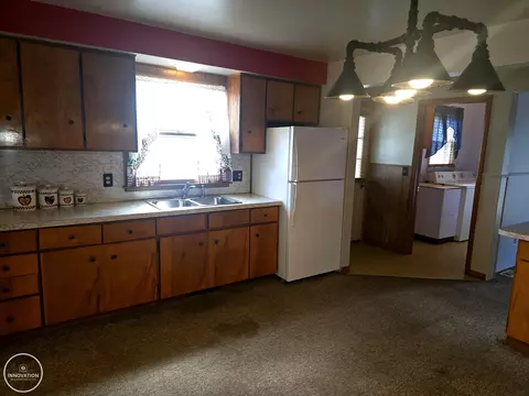 Kitchen - 825 Summer, Algonac, MI 48001 photo 3 of 6