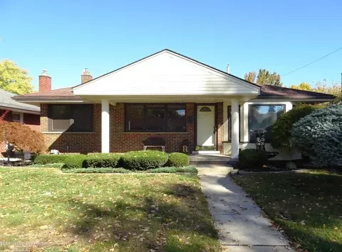 22011 Lakeshire, Saint Clair Shores, MI 48081