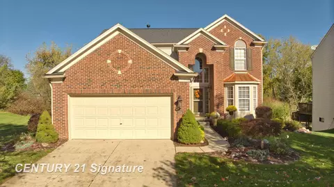 279 Valley Strm, Holly, MI 48442