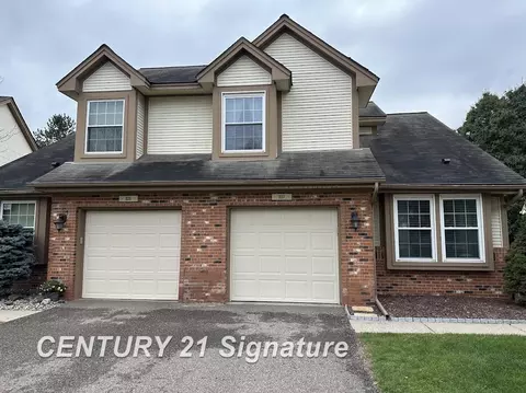 837 Whisperwood, Fenton, MI 48430