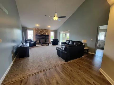 54340 Nicholas, Macomb, MI 48042 photo 9