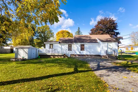 1701 W Stewart, Owosso, MI 48867