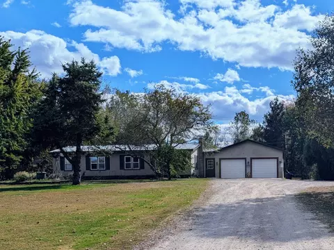 5757 Belle Riv, East China, MI 48054