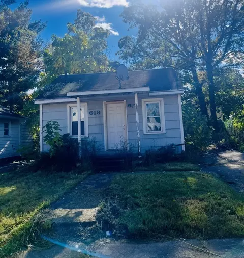 619 Freeman, Flint, MI 48507