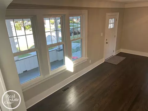 Living - 1765 Brys, Grosse Pointe Woods, MI 48236 photo 2 of 7