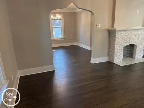 Living - 1765 Brys, Grosse Pointe Woods, MI 48236 photo 5 of 7