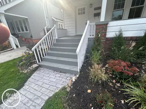 Exterior - 1765 Brys, Grosse Pointe Woods, MI 48236 photo 3 of 12