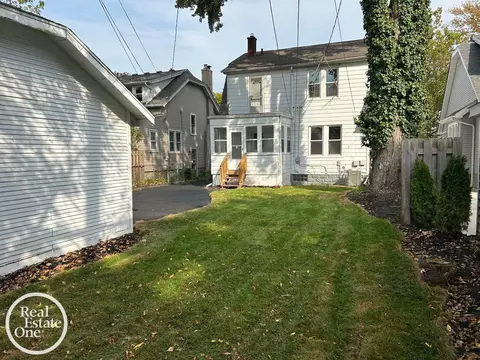 Exterior - 1765 Brys, Grosse Pointe Woods, MI 48236 photo 12 of 12