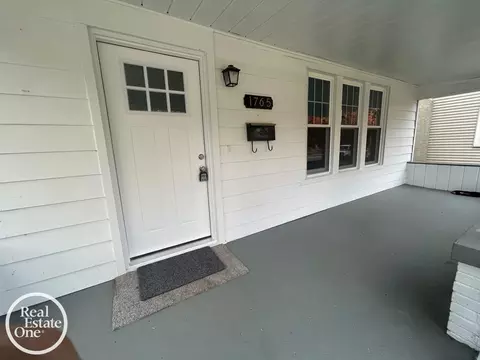 Exterior - 1765 Brys, Grosse Pointe Woods, MI 48236 photo 4 of 12