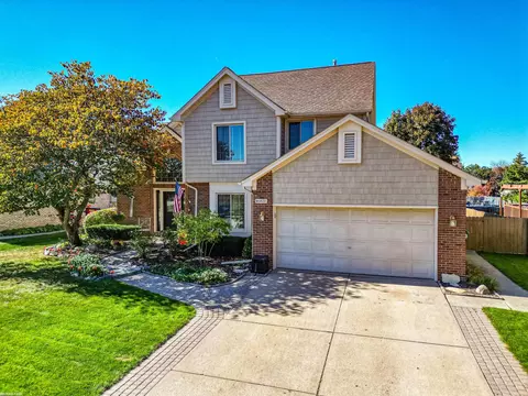 46835 Ridgepointe, Macomb, MI 48042