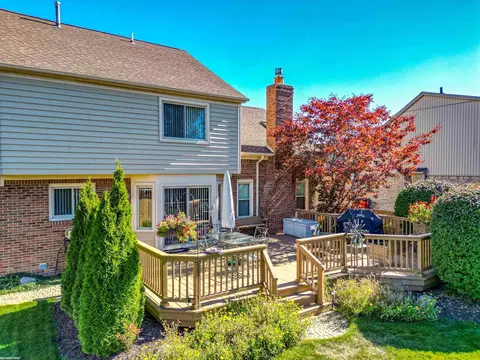 46835 Ridgepointe, Macomb, MI 48042 photo 7