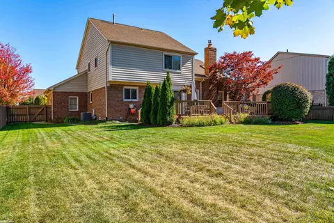 46835 Ridgepointe, Macomb, MI 48042 photo 5