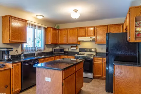 46835 Ridgepointe, Macomb, MI 48042 photo 16